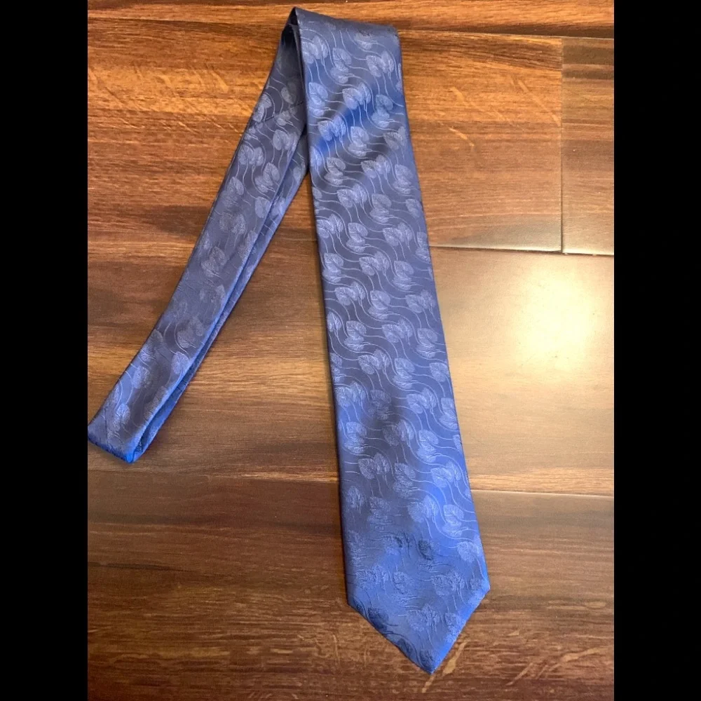 CALVIN KLEIN Blue Silk Necktie